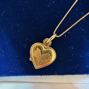 14k Solid Gold Stamped Heart Locket